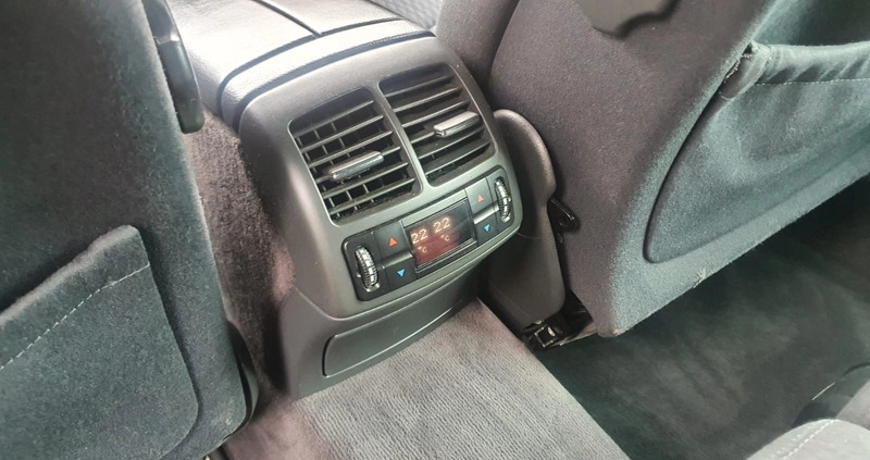 Mercedes-Benz Klasa E cena 11300 przebieg: 224500, rok produkcji 2004 z Bardo małe 254